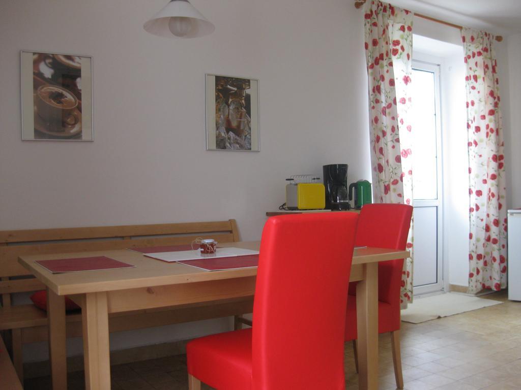 Appartement St. Leonhard Graz Exteriör bild